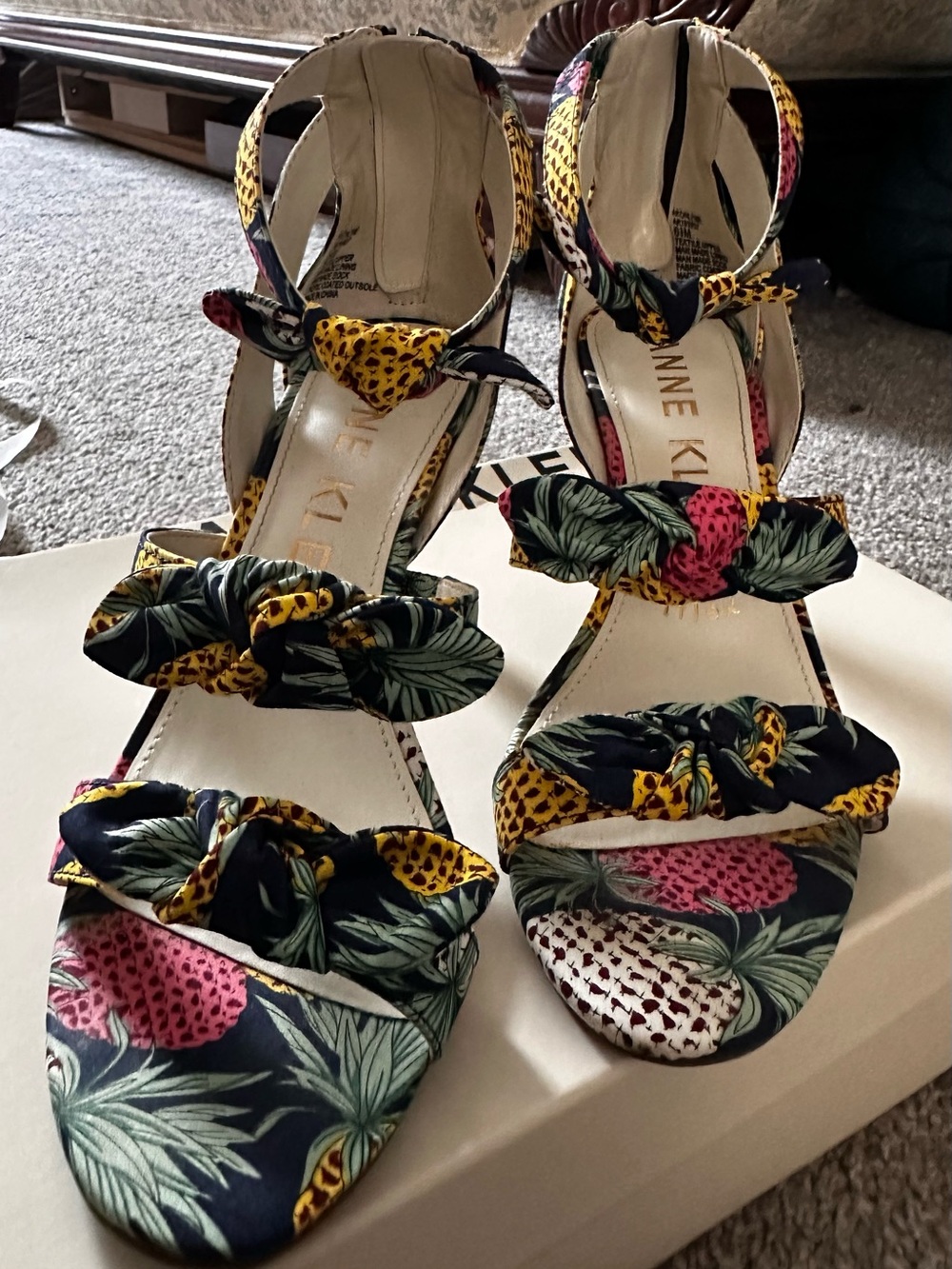 Anne Klein Tropical Print Knotted Open-Toe Heels EXACTLY AS PICTURED ❤️ - Picture 5 of 15